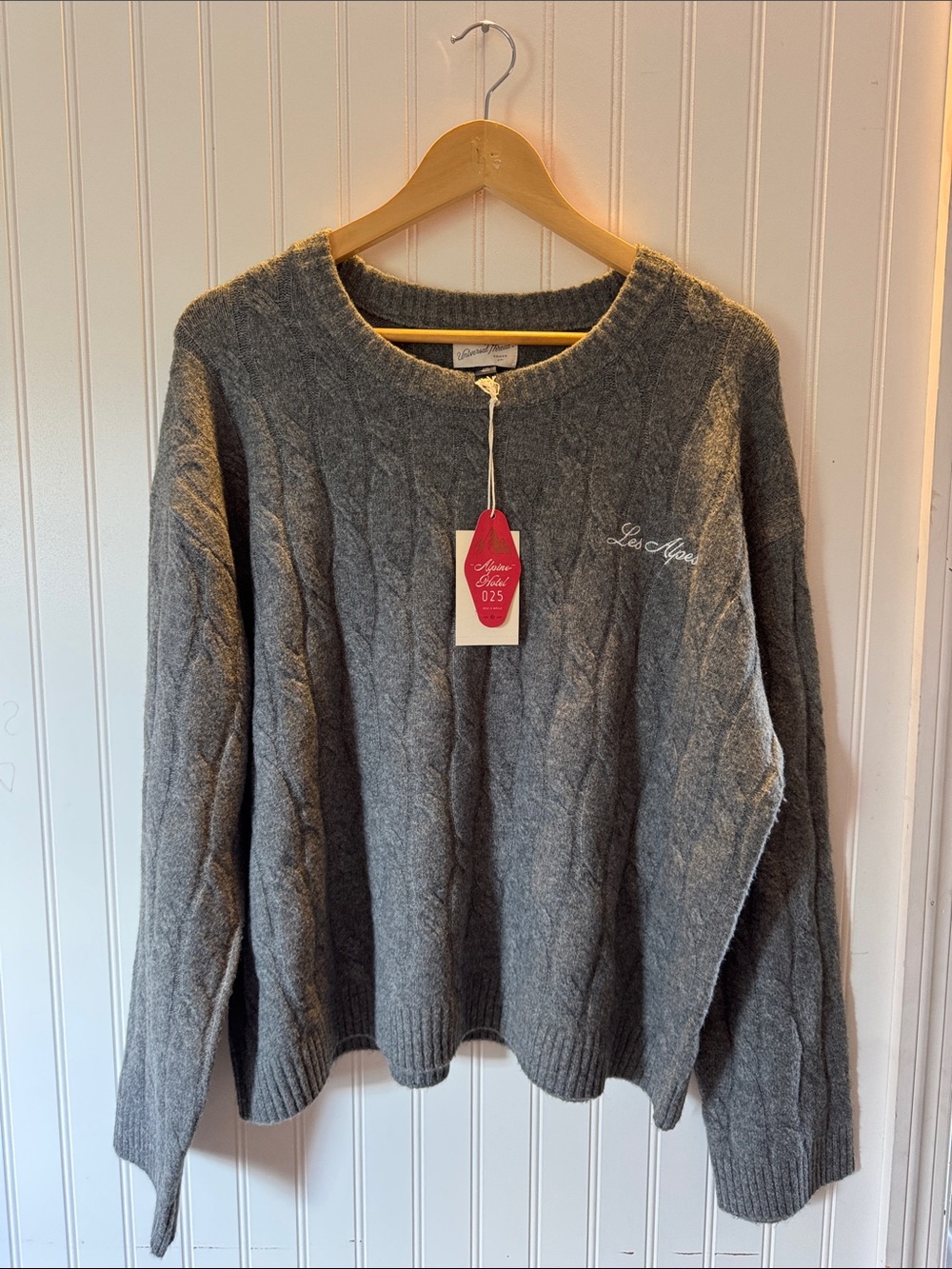 Universal Thread Gray Cable Knit Crewneck Sweater